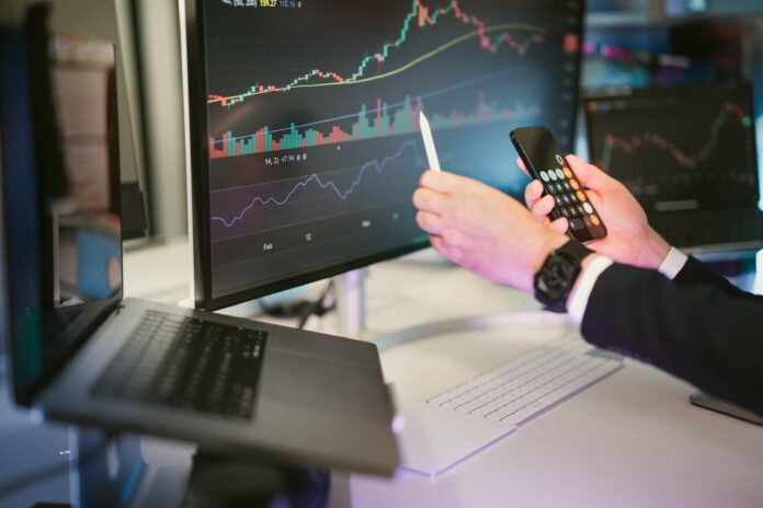 Aktienanalyse und Marktbewegungen
