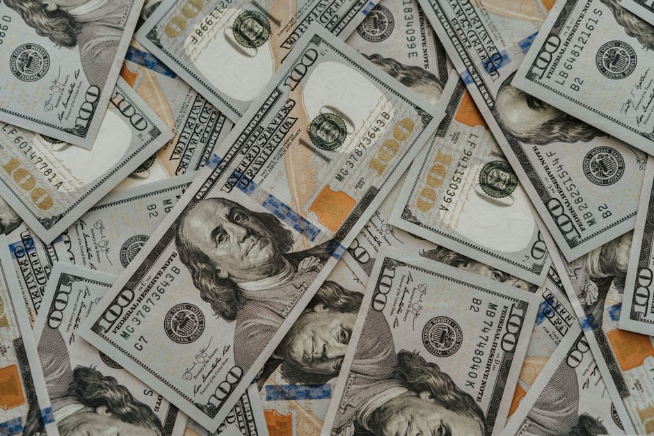Eurokurs unter Druck durch Dollar-Stärke