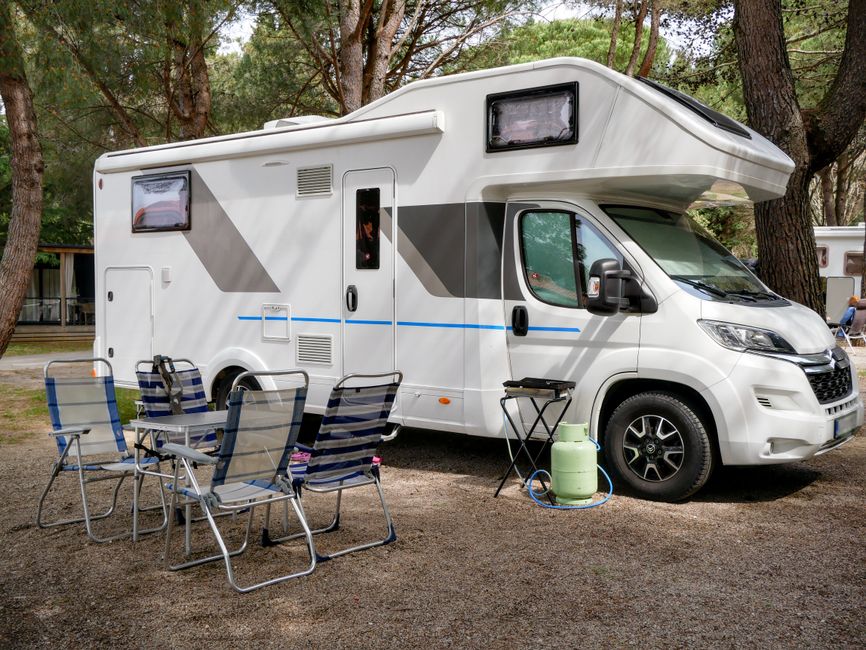 Hochpreisiges Wohnmobil im Alltag
