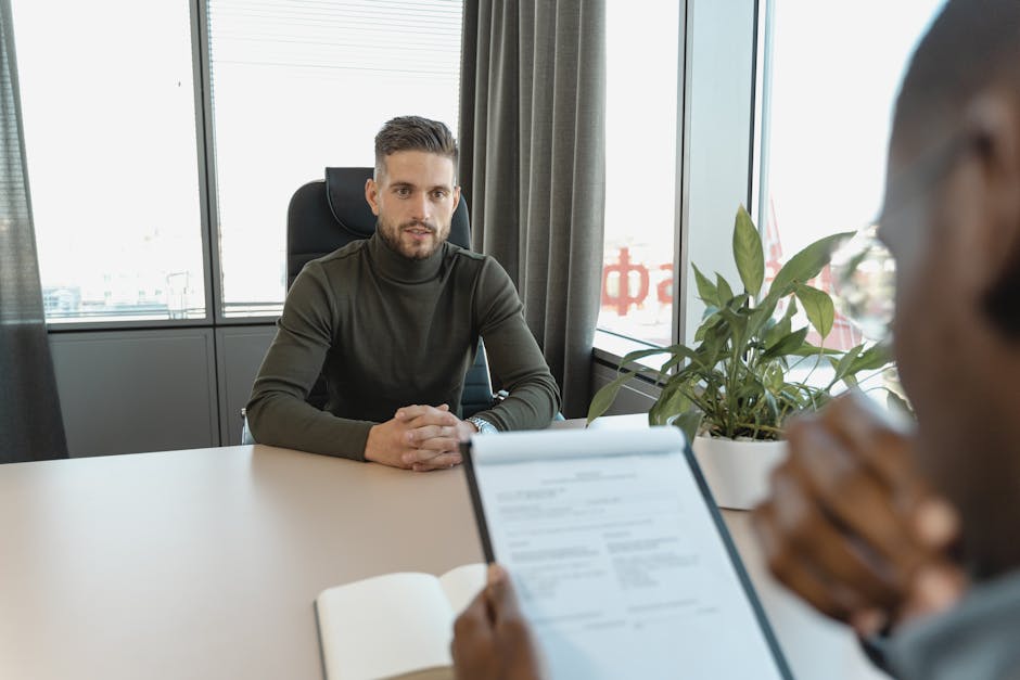 Junge Menschen im Büro mit KI-Technologie