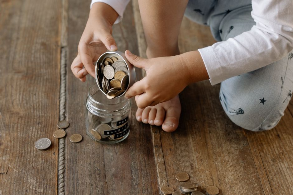Kinder lernen den Umgang mit Geld