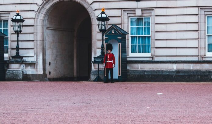 König Charles III. und seine Steueroffenlegung