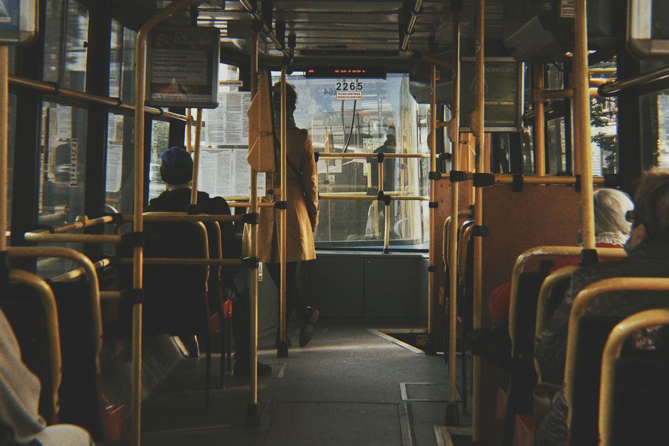 Pendler auf dem Weg zur Arbeit