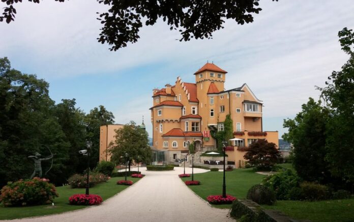 Porsche-Villa in Salzburg mit Tunnelgenehmigung