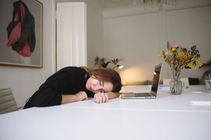 Powernap im Büro für mehr Produktivität