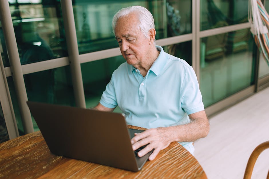Rentner bei der Steuererklärung