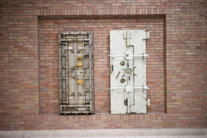 Sicherheit von Bankschließfächern im Fokus