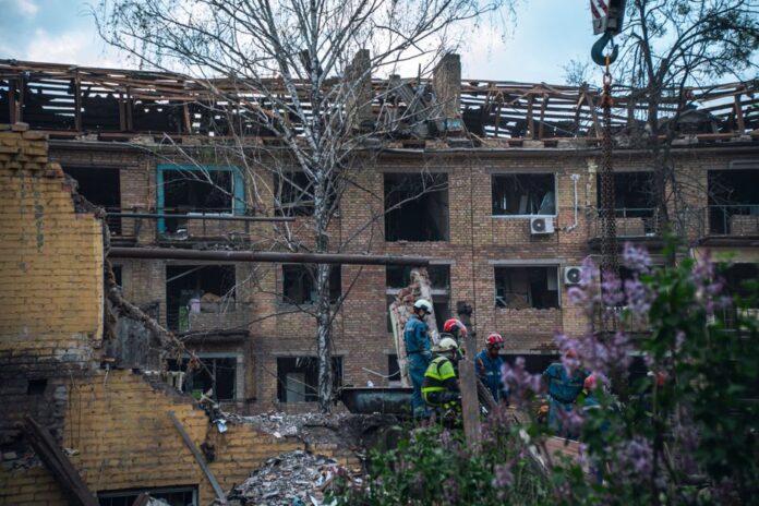 Zerstörung nach Drohnenangriffen in der Ostukraine