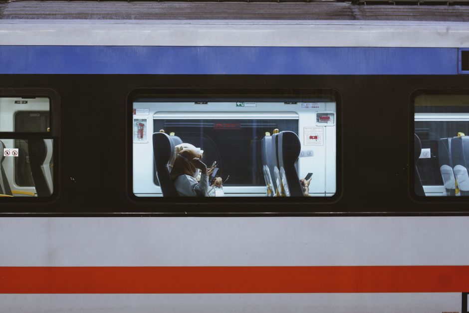 Zugstillstand an einer deutschen Bahnhofs