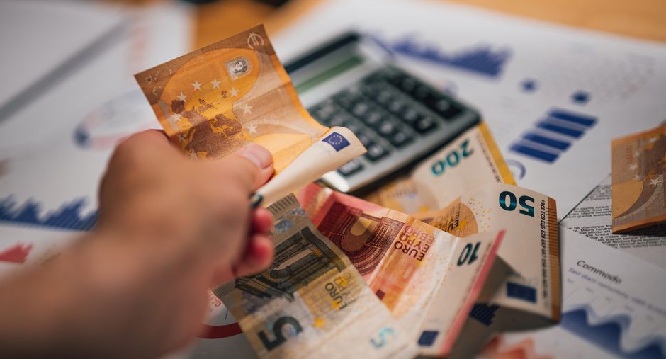 Analyse der Bankgewinne und CPI-Effekte