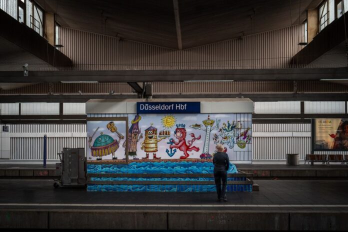 Bahnstrecke Düsseldorf-Köln gesperrt