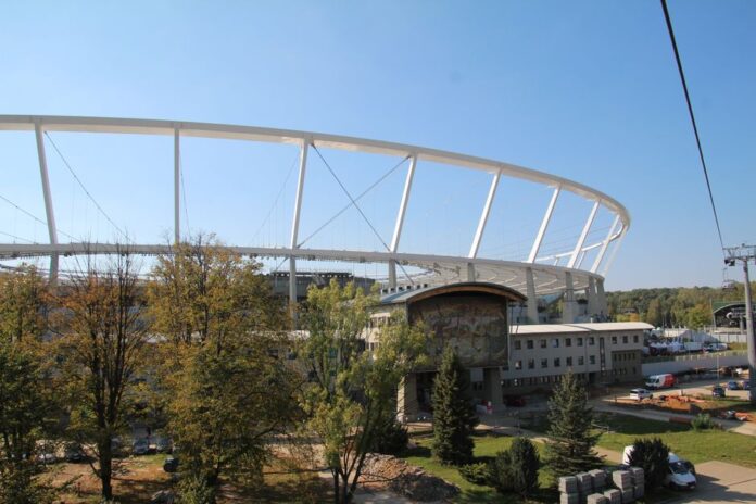 Bau der neuen Arena in Würzburg