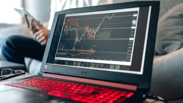 Bitcoin und Altcoins zeigen bullische Signale.