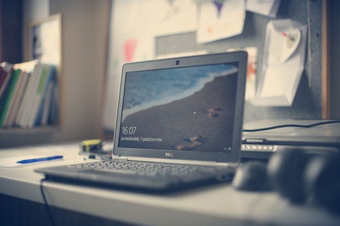 Dell-Computer im Büro