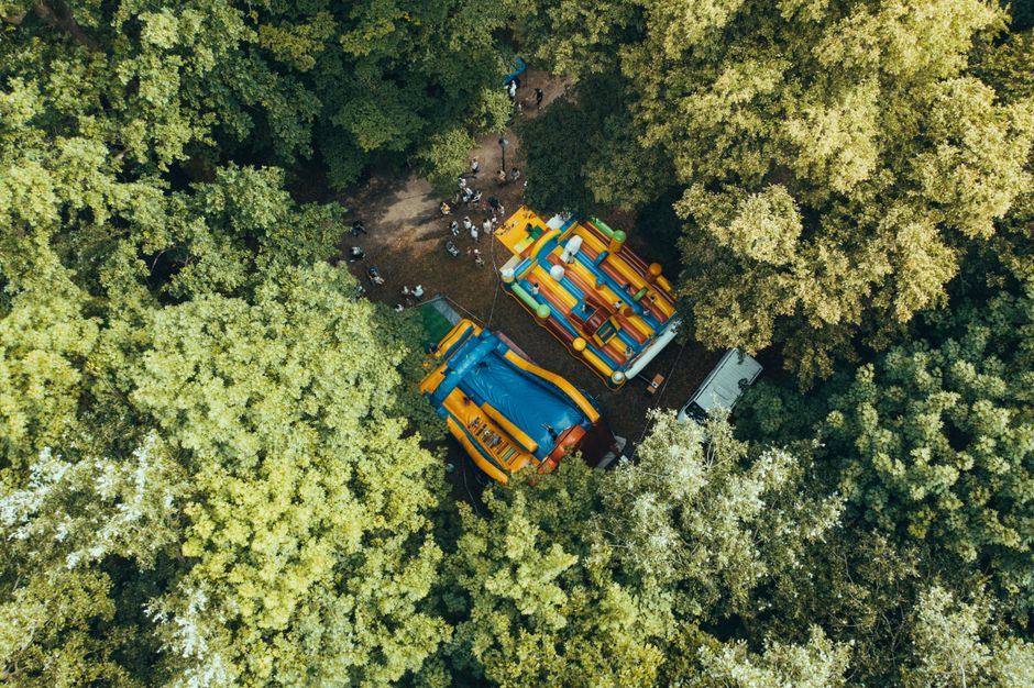 Familien im Freibad: Unerwartete Kosten