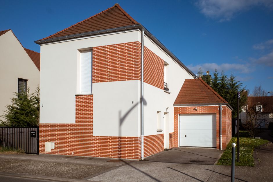 Großzügiges Zweifamilienhaus mit Garten