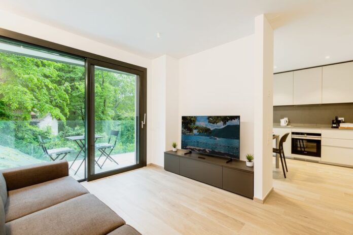 Helle 1-Zimmer-Wohnung mit Balkon im Erdgeschoss