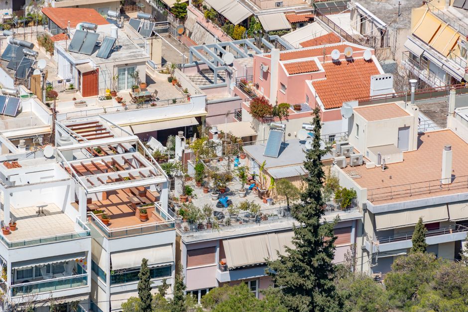Modernes Einfamilienhaus mit überdachter Terrasse
