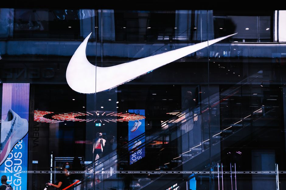 Nike bleibt ein Outperformer trotz Herausforderungen.