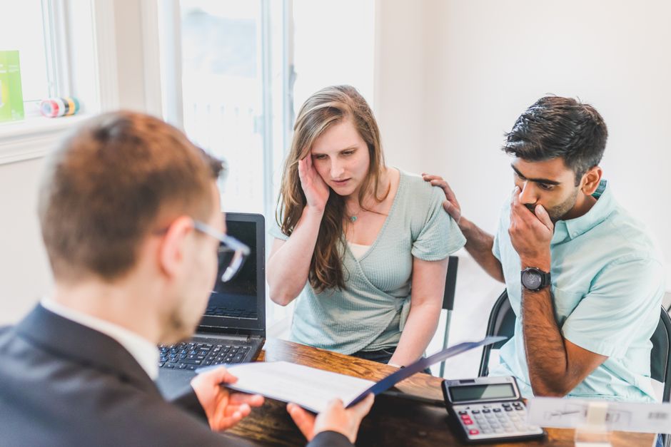 Paare beim Hauskauf: Herausforderungen und Stress