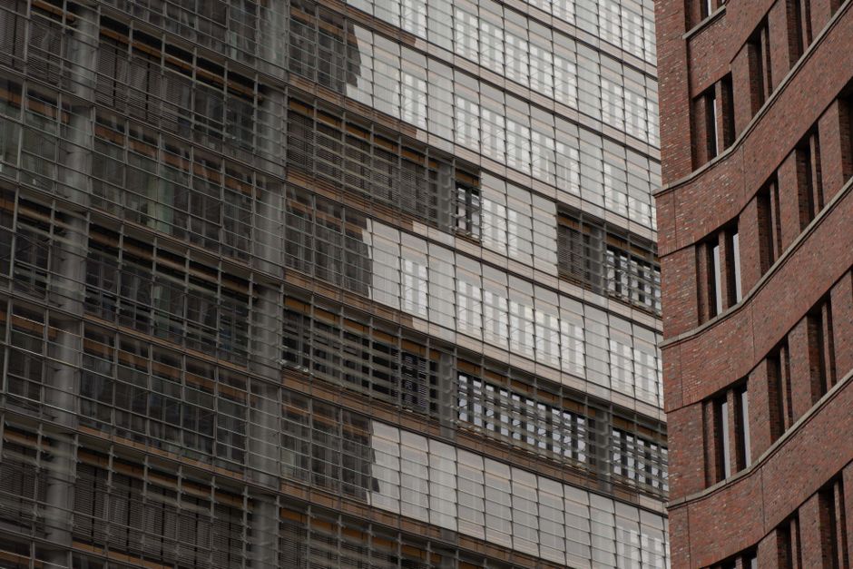 Pfizer Aktie und Marktanalyse