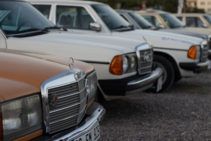 Proteste gegen den Sparkurs von Mercedes-Benz