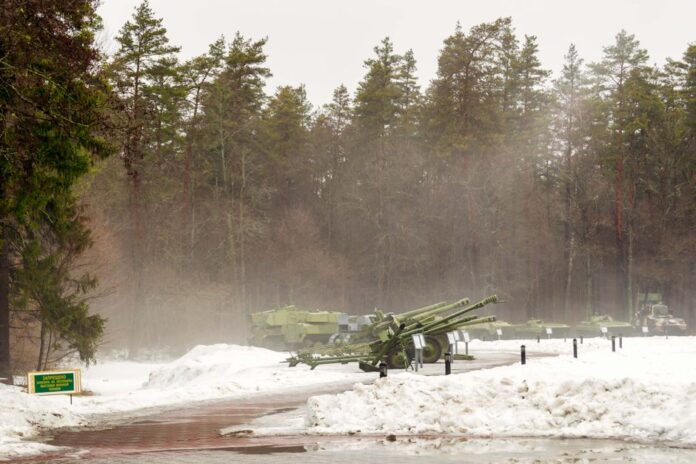Rheinmetall Radhaubitze RCH 155 in Produktion