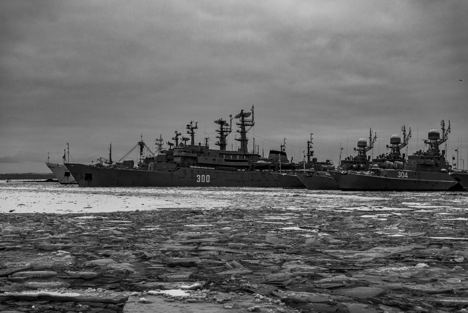 Schiff im Schwarzmeer unter Beschuss