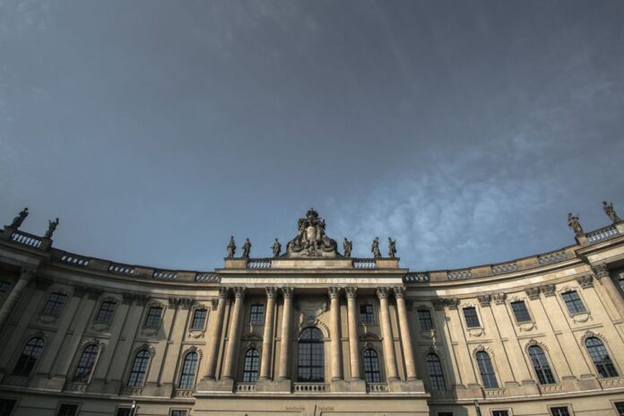 Studierende in Dresden vor finanziellen Herausforderungen.