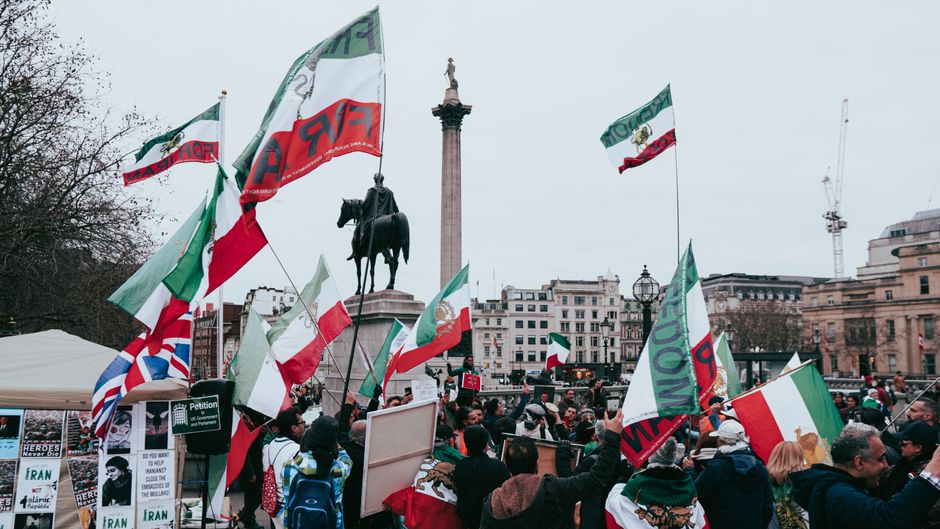 Trauerfeiern für Chamenei in Teheran