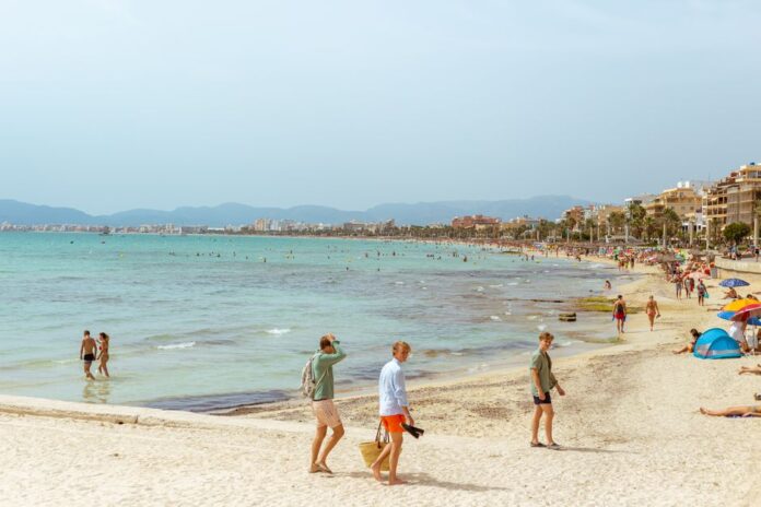 Überfüllte Strände auf Mallorca
