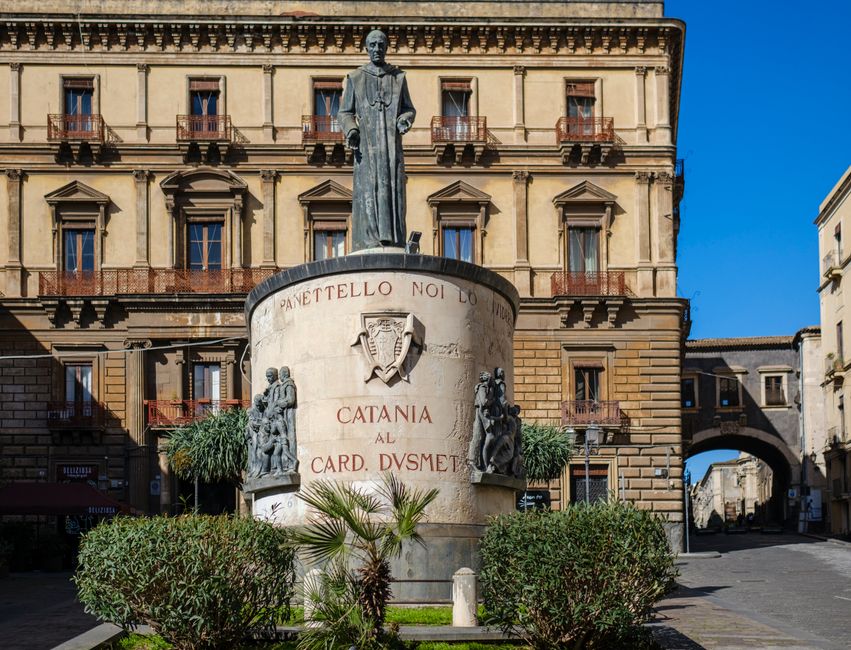 Ätna-Ausbruch und Flughafen Catania