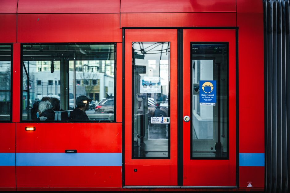 Deutschlandticket im Fokus: Preiserhöhung 2027