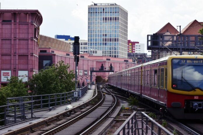 Deutschlandticket im Fokus: Preiserhöhung 2027
