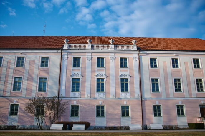 Estonian parliament in session