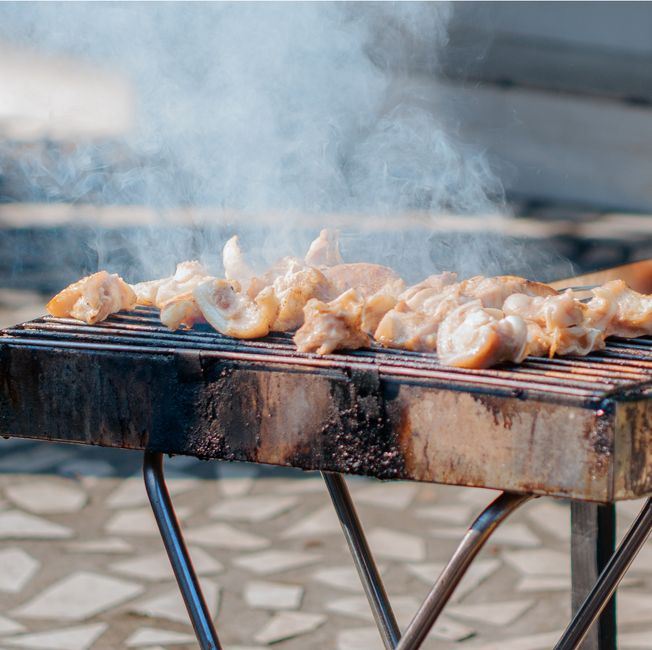 Grillen auf dem Balkon: Rechtliche Aspekte beachten