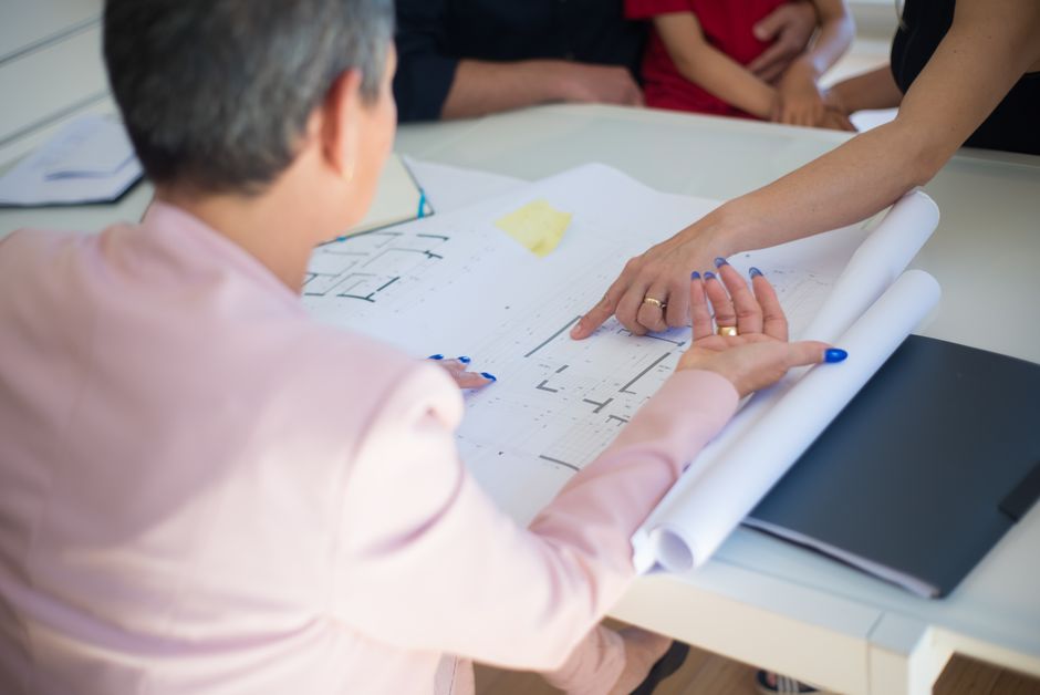 Investoren diskutieren über Sozialwohnungen