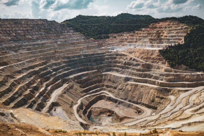 Lahontan Gold: Bohrarbeiten im Santa-Fe-Projekt