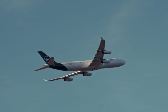 Lufthansa Flugzeug am Flughafen