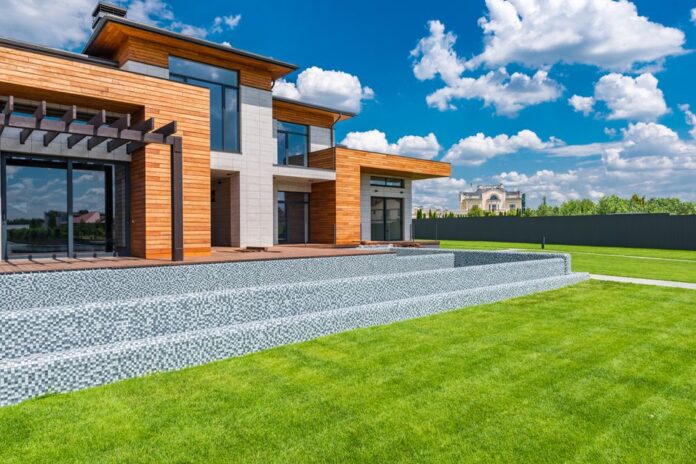 Moderne Landidylle mit Natur und Grillplatz