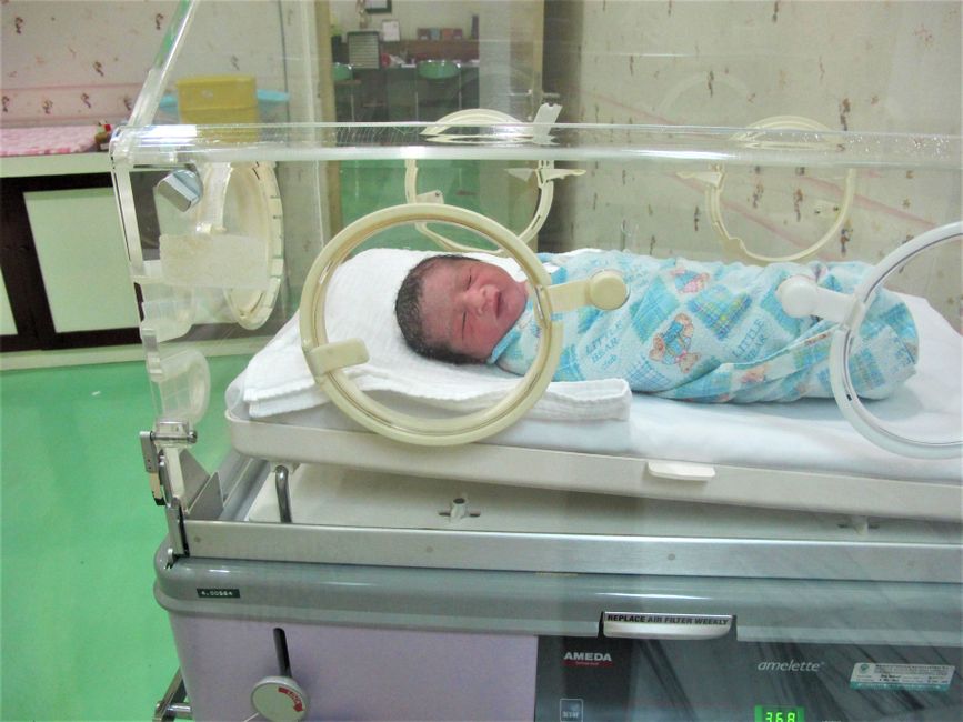 Neonatale Intensivstation in einer Klinik