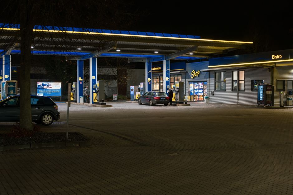 Nutzer der CoinZoom-Karte beim Einkaufen