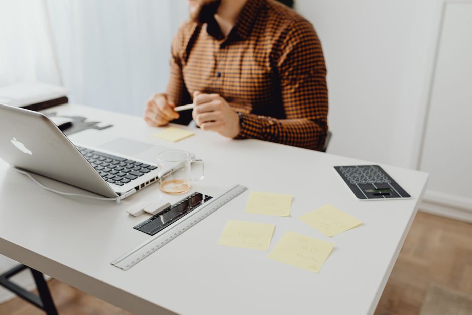Ordnung am Arbeitsplatz fördert die Produktivität