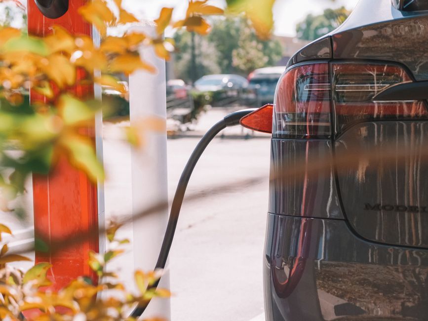 Tesla Aktie im Fokus der Anleger