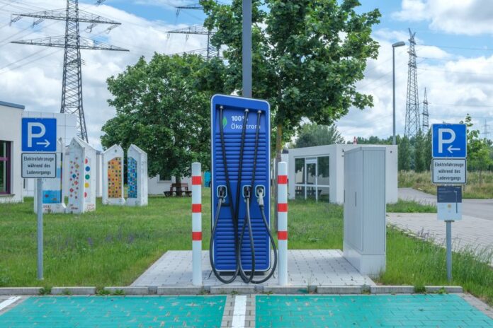 Tesla-Aktie und Marktanalysen