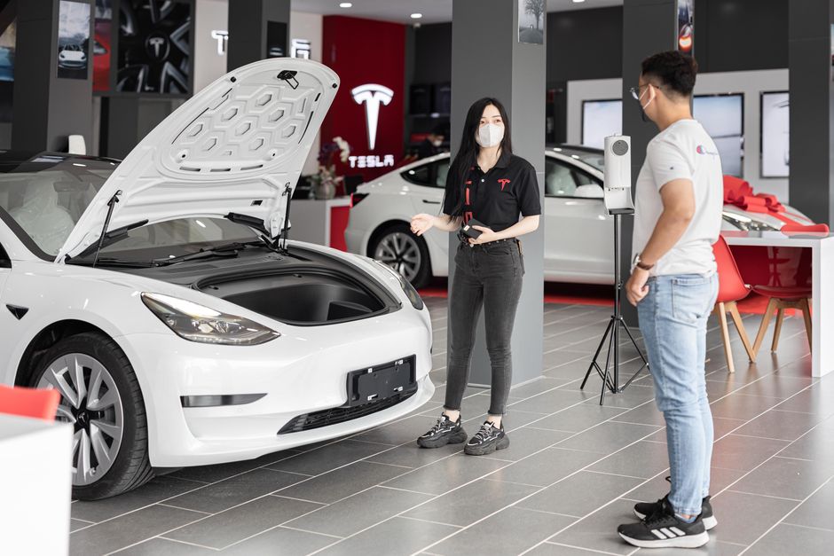 Tesla Roadster mit SpaceX-Technologie