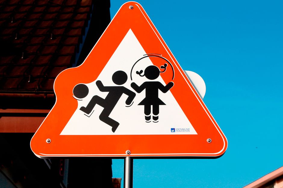 Ablenkung am Steuer vermeiden für mehr Sicherheit