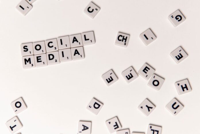 Australien kämpft gegen Social-Media-Algorithmen