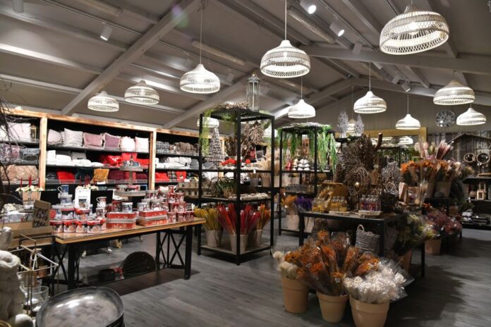 Bijou Brigitte Store mit modischen Accessoires