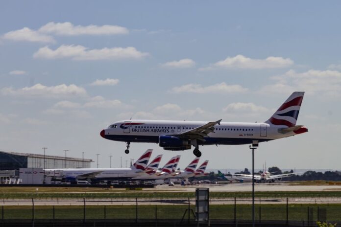 Chaos an britischen Flughäfen durch technische Störung